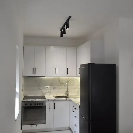 Fame - 公寓 Përmet